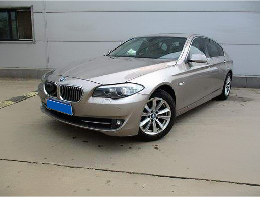 寶馬降檔沖擊維修